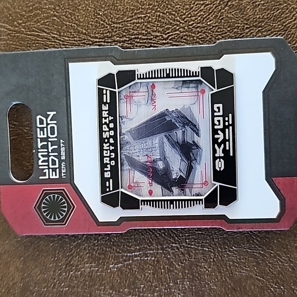 Disney Jewelry - NEW DISNEY PARKS Limited Edition PIN